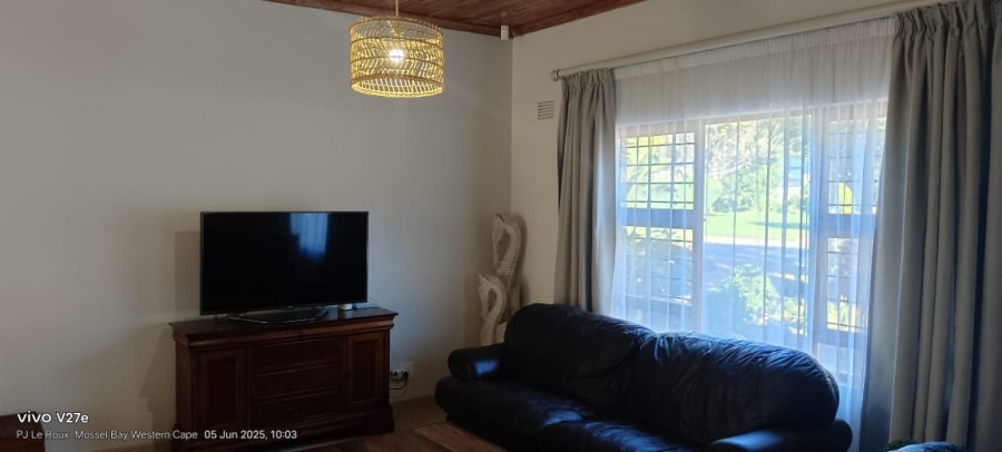 5 Bedroom Property for Sale in Bayview Western Cape
